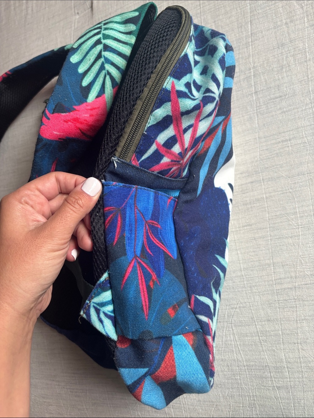 Pink Flamingo Print Backpack - Vibrant Tropical Daypack - Picture 5 of 5